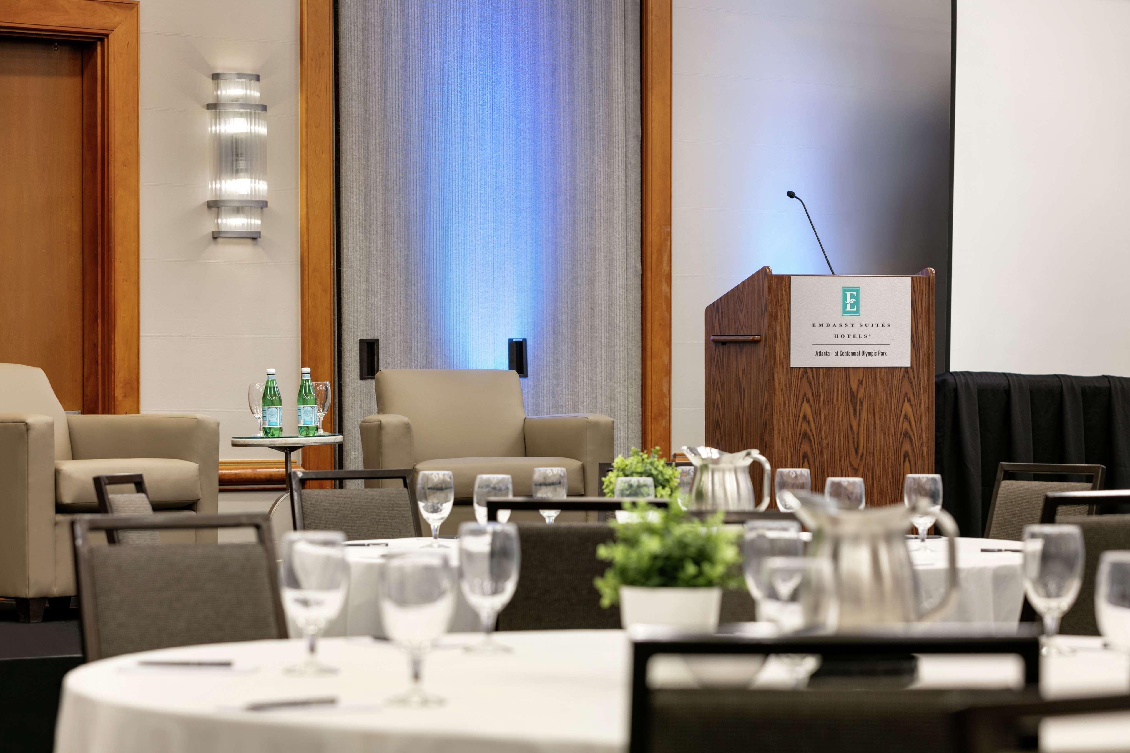 Embassy Suites By Hilton Atlanta At Centennial Olympic Park Exteriér fotografie